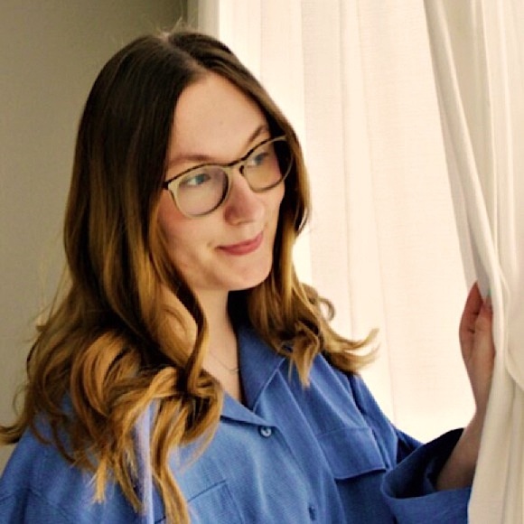 Meet your Posher, Yana - Picture 1 of 1